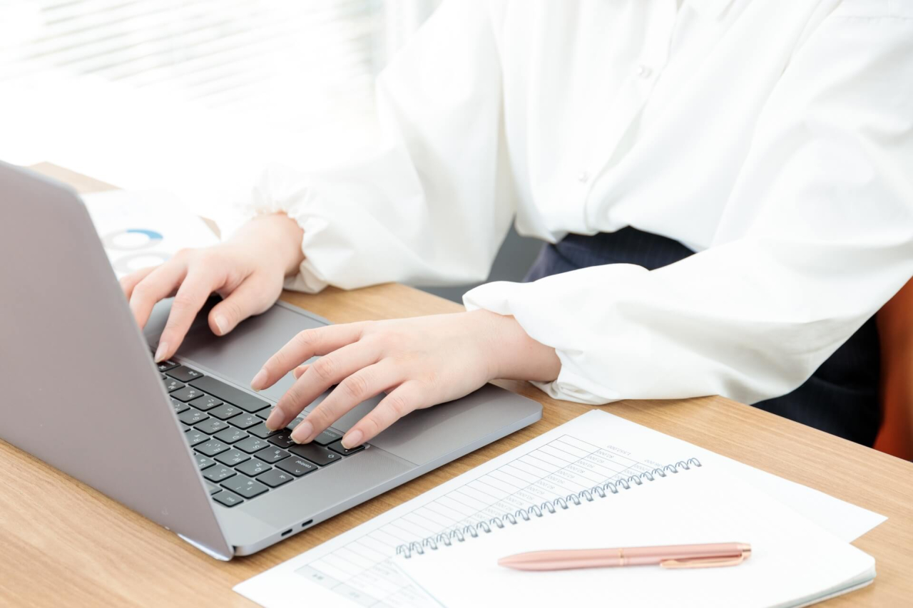 【2025年最新版】無料で使える文章生成AIツール徹底活用術！　　　　　　　　　　　　　　　ブログ・SNS投稿もラクラク時短♪